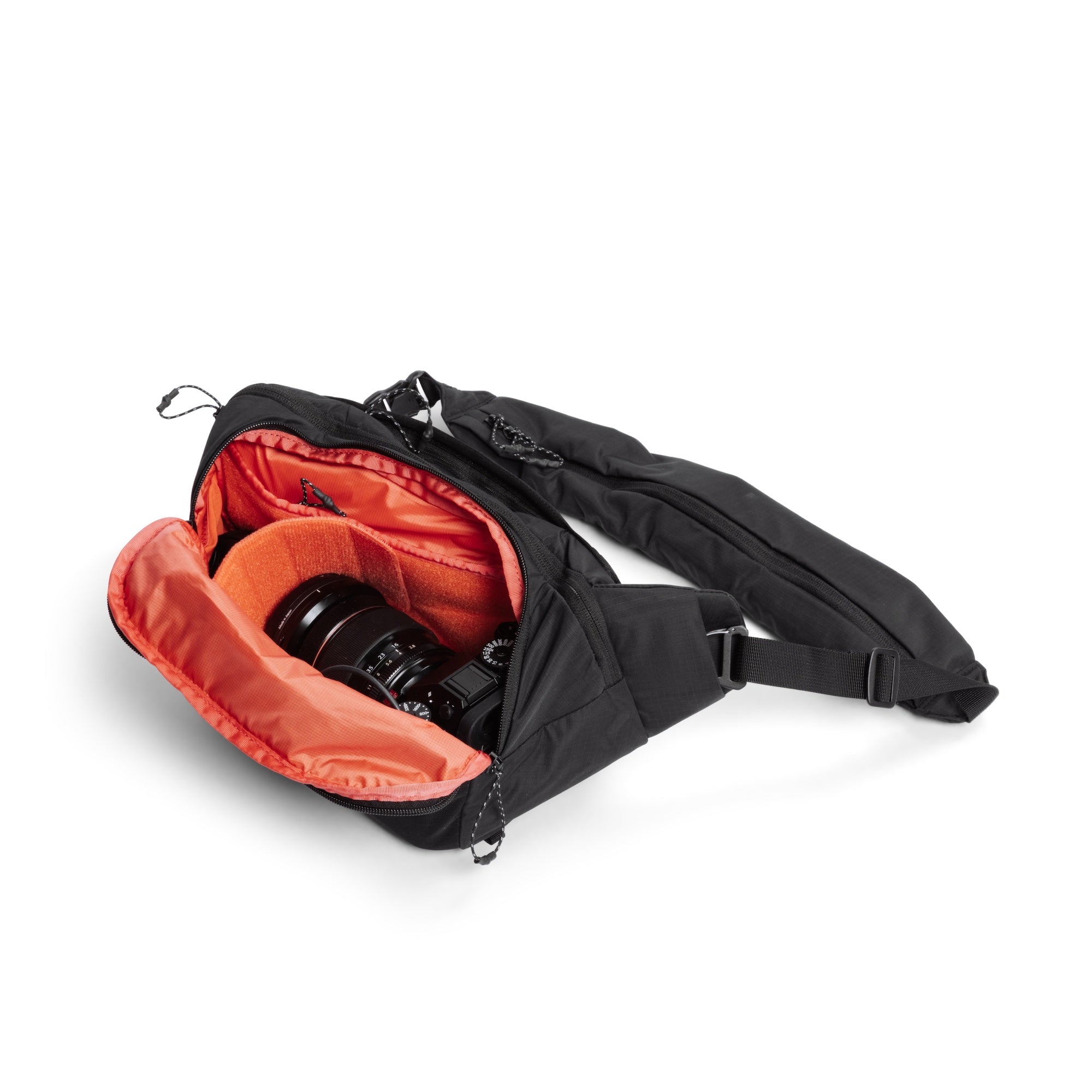 Balance 7L Camera Sling