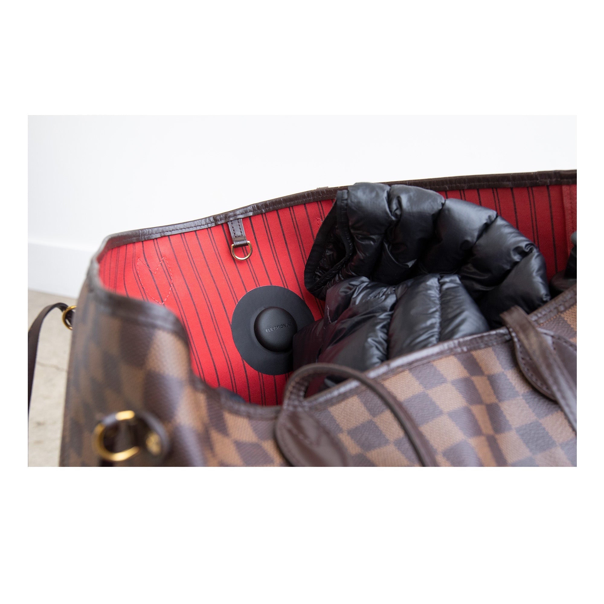 TagVault: Fabric for AirTag