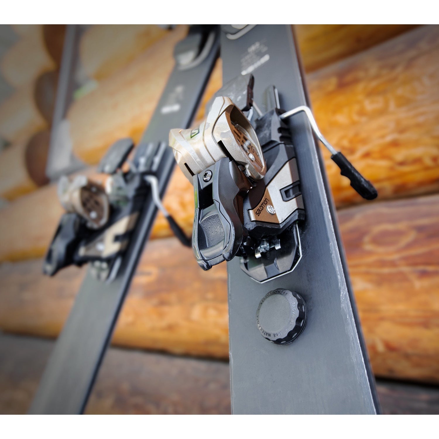 TagVault: Surface Mount for AirTag - Black and White