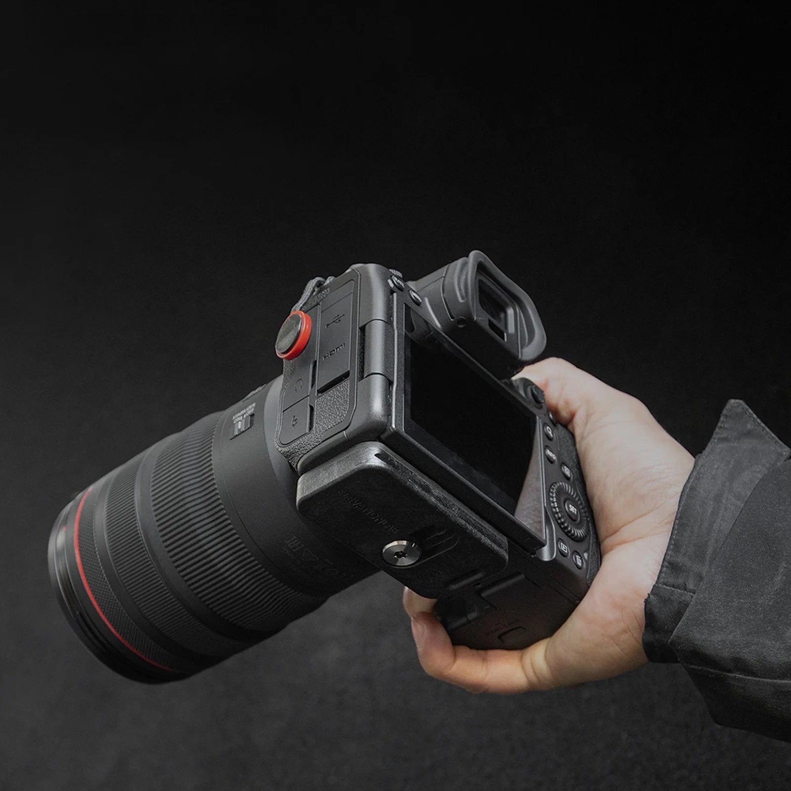 TagVault: AirTag Camera Plate