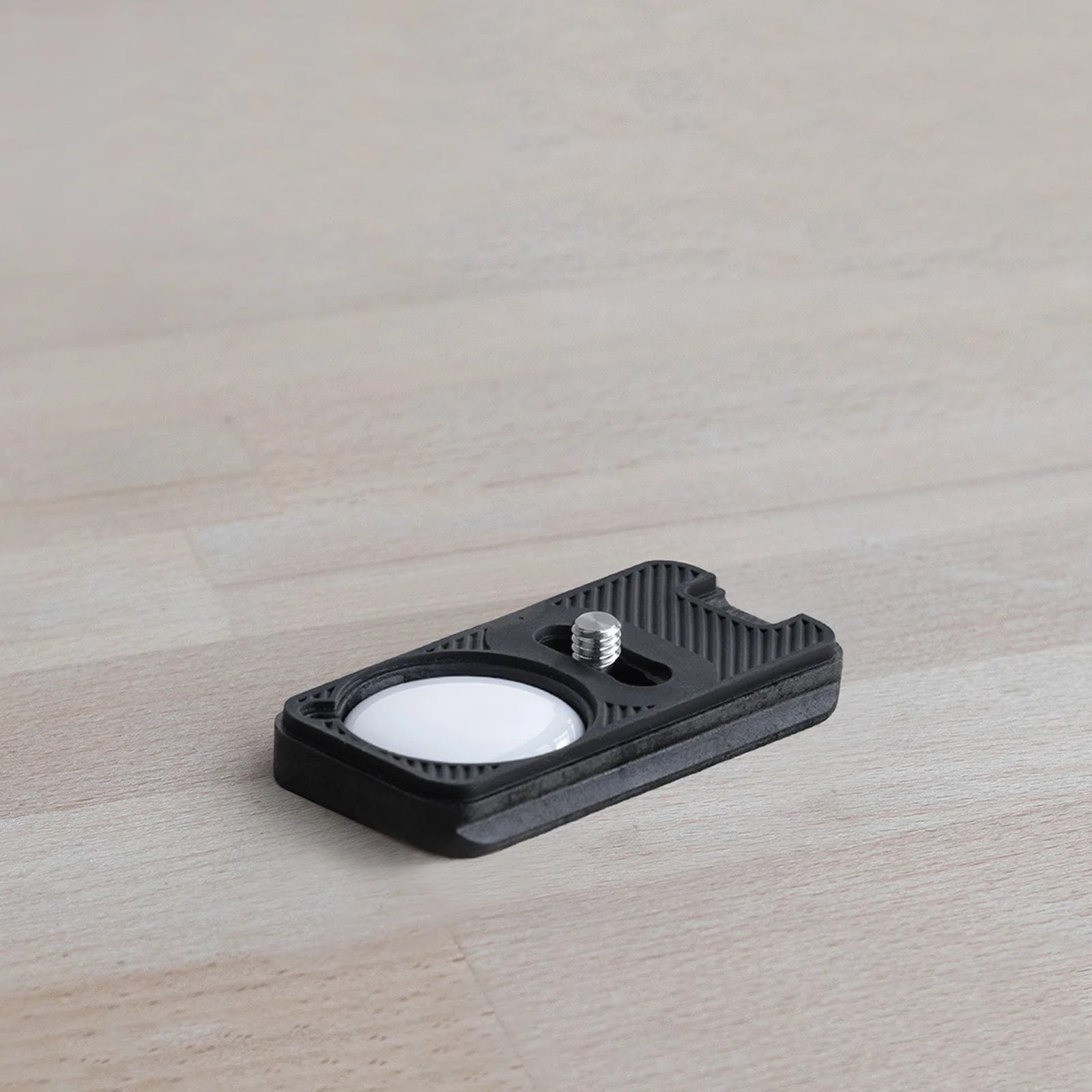 TagVault: AirTag Camera Plate