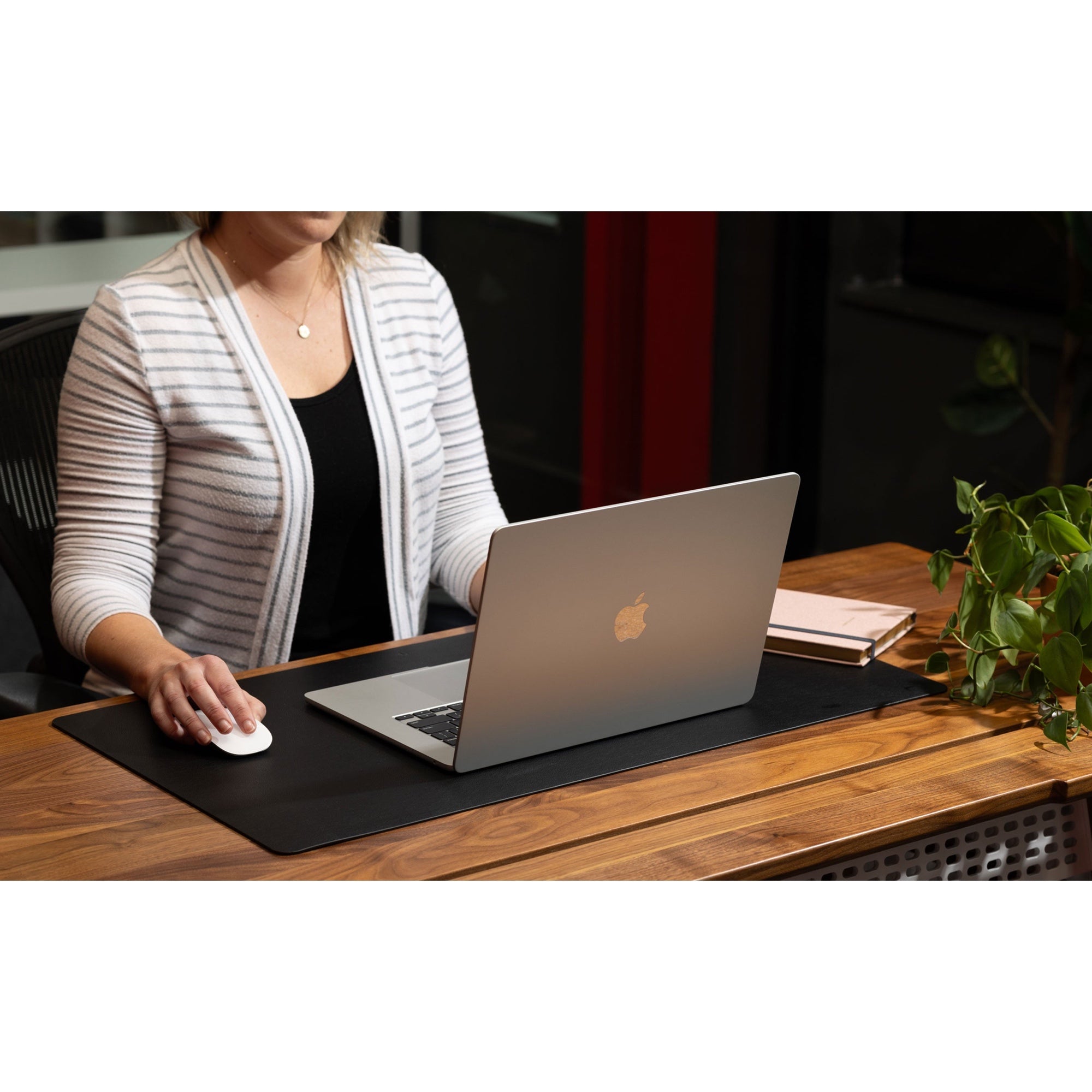 DeskPad - Black