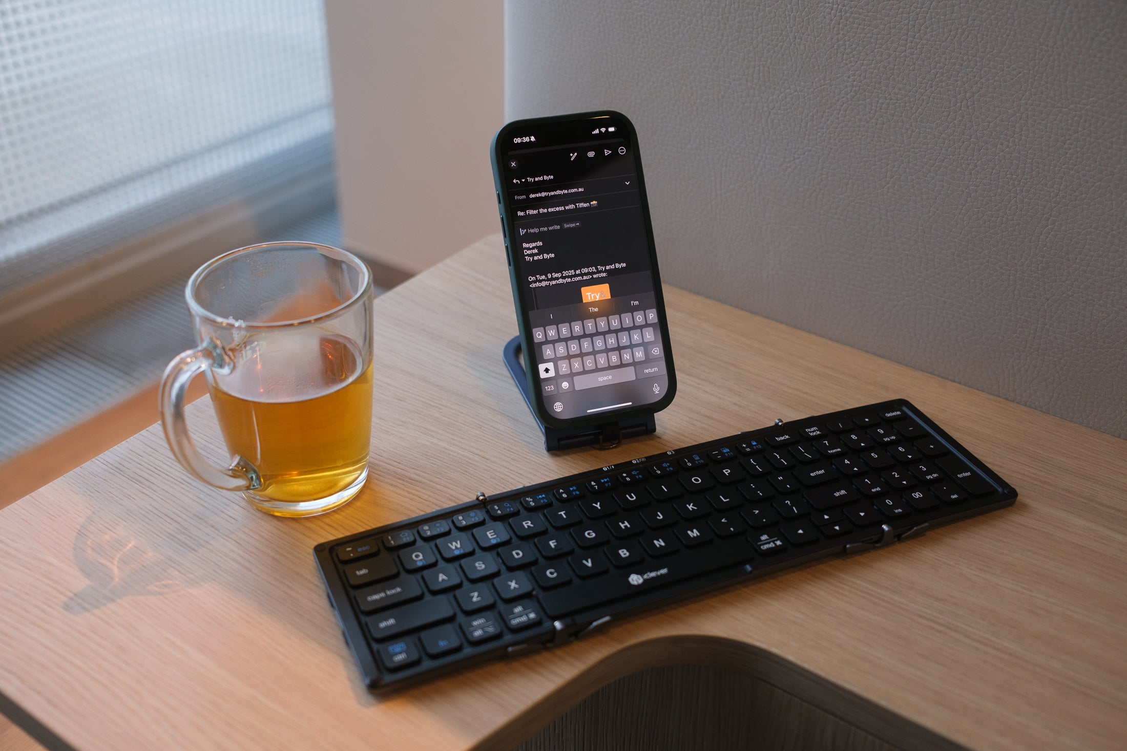 Twelve South Curve Nano + iPhone = My PDA dreams