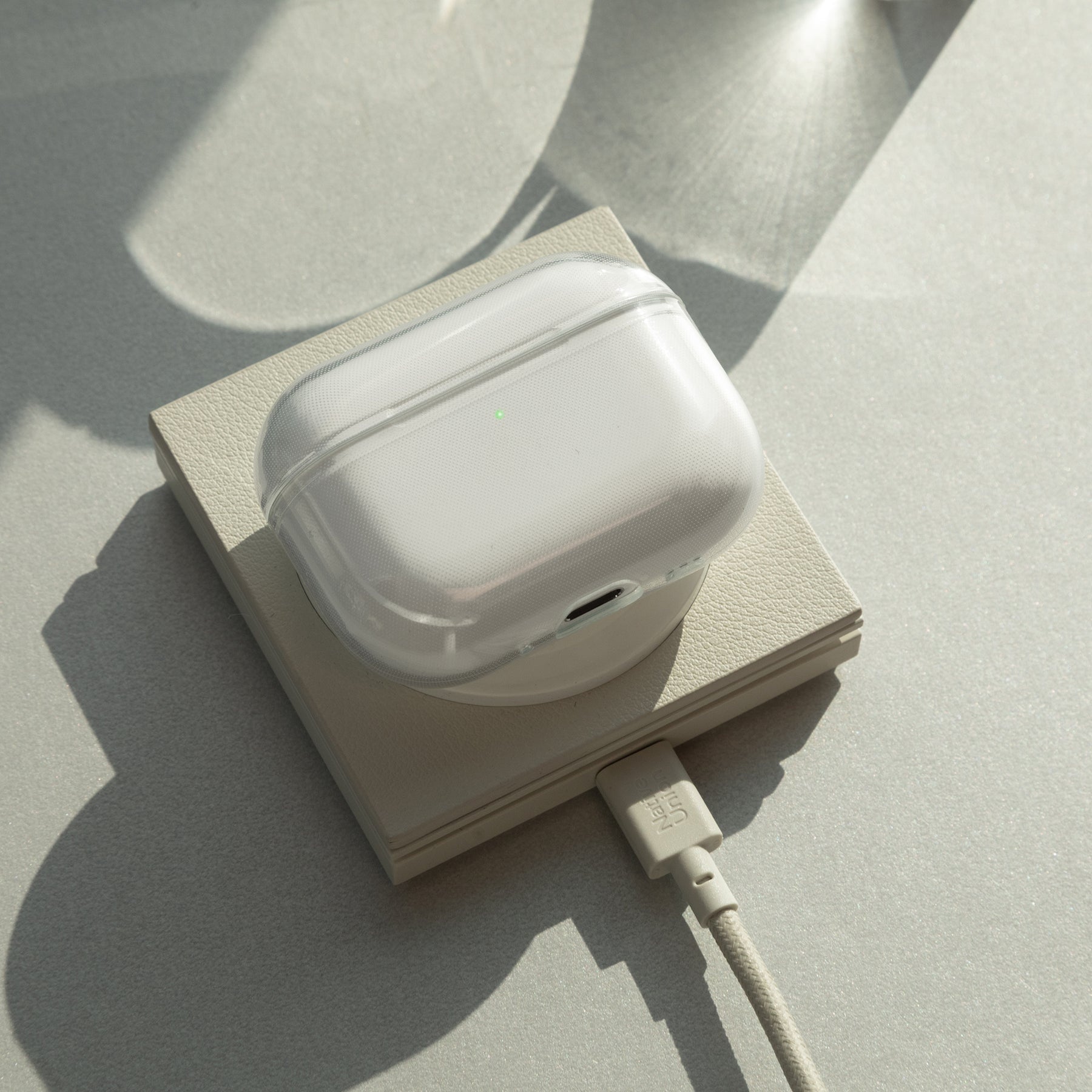(Re)Clear Case for AirPods Pro 3