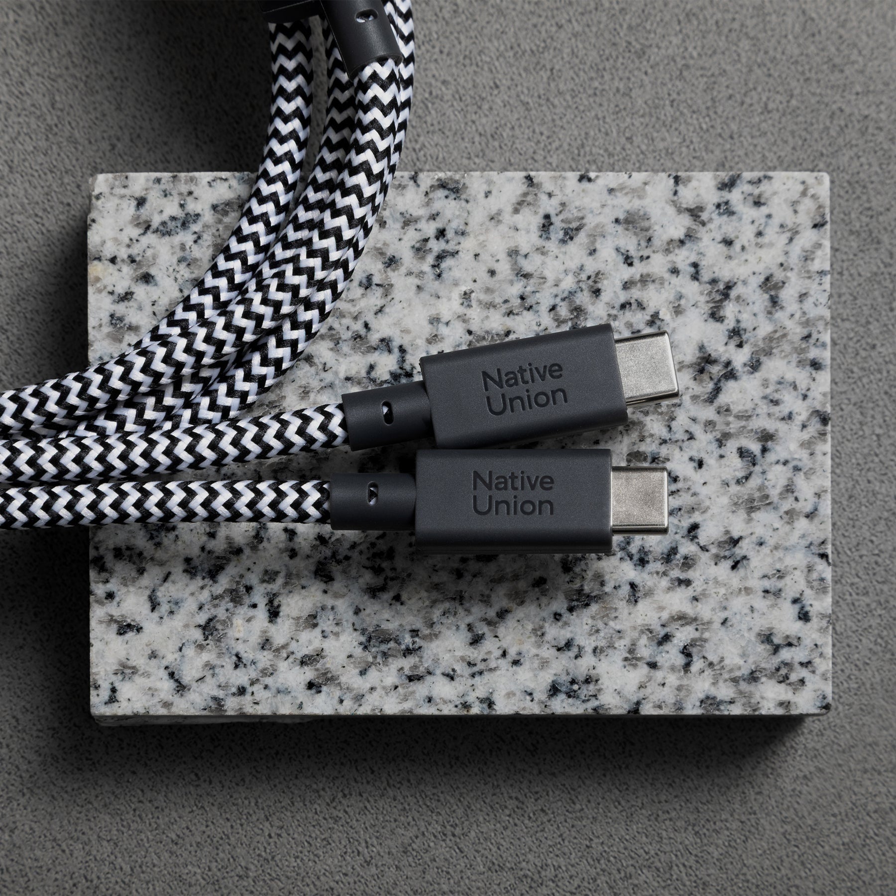 Belt Cable 2-in-1 USB-C to USB-C & USB-C Cable (140W)