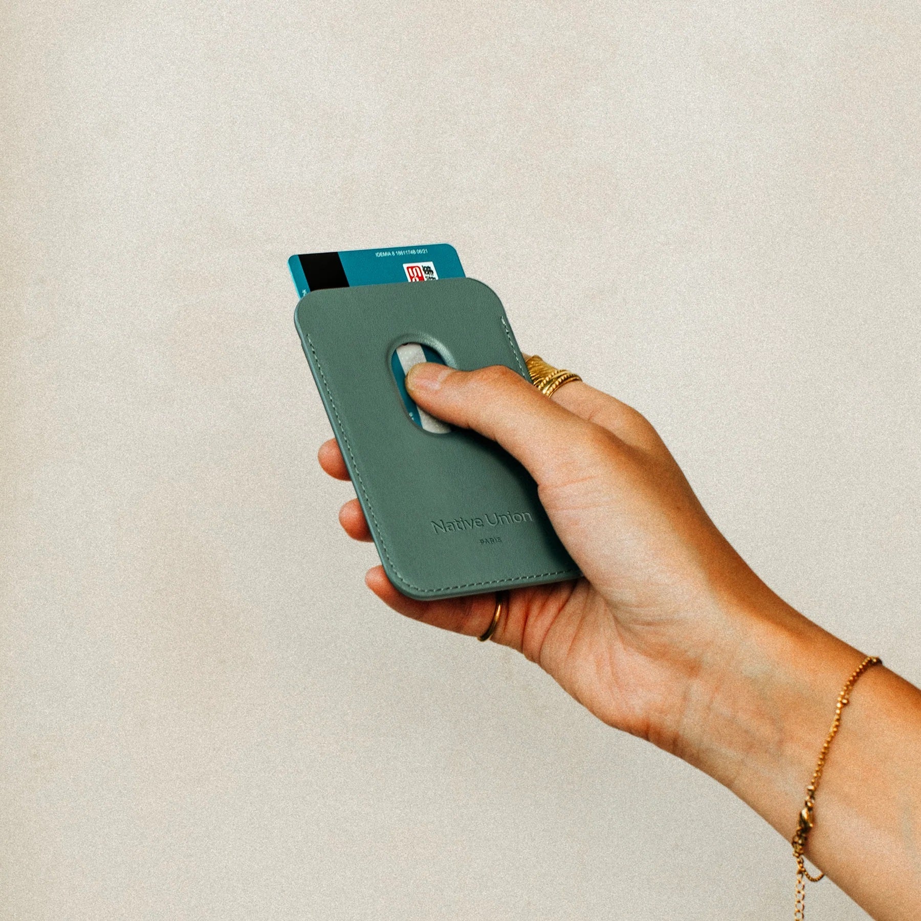 (Re)Classic Wallet - Magnetic - MagSafe