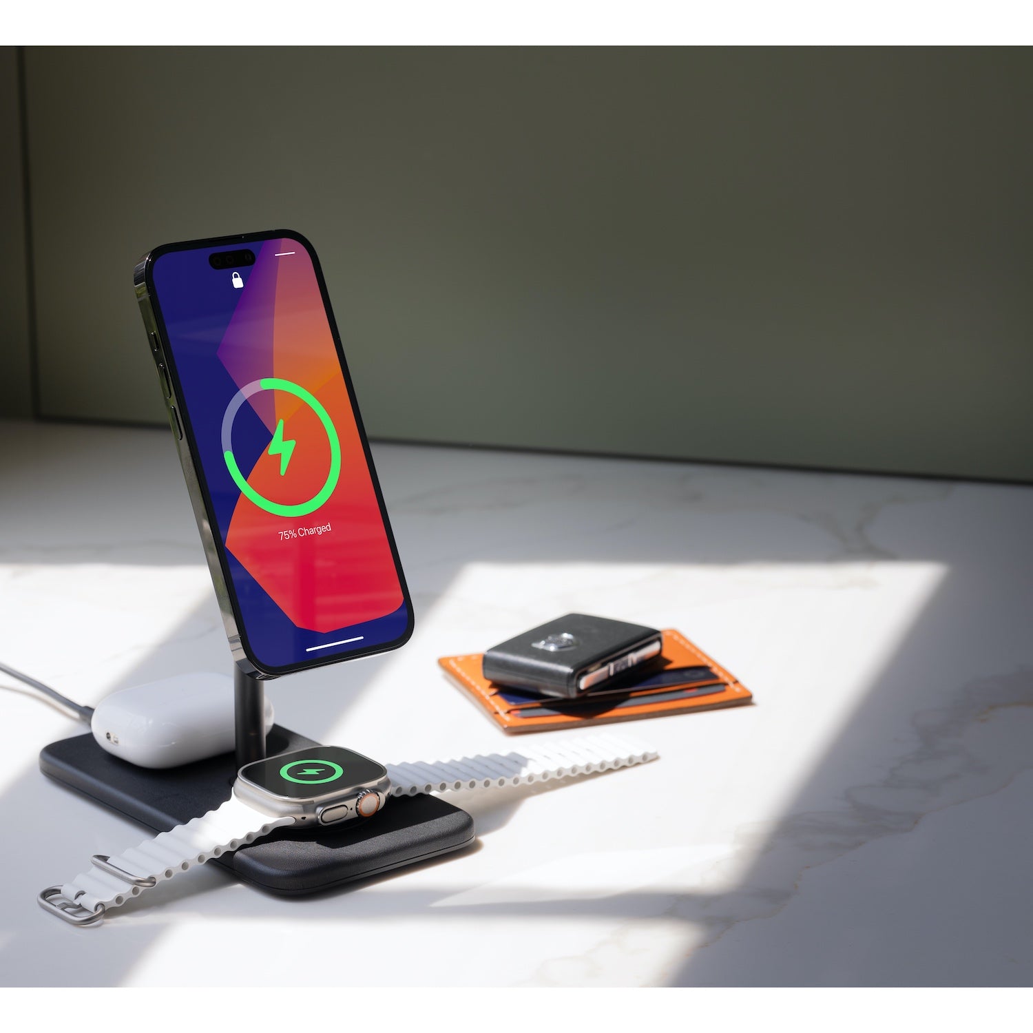 HiRise 3 Deluxe 3-in-1 charging stand