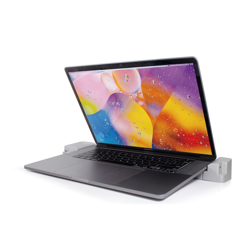 Dock for Apple MacBook Pro 16 inch